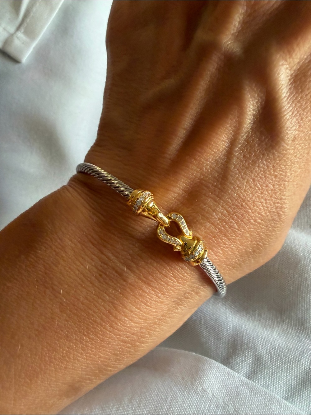 David Yurman Sterling Silver 18K Gold Diamond Cable Hook Bracelet Medium M Box - Picture 5 of 17